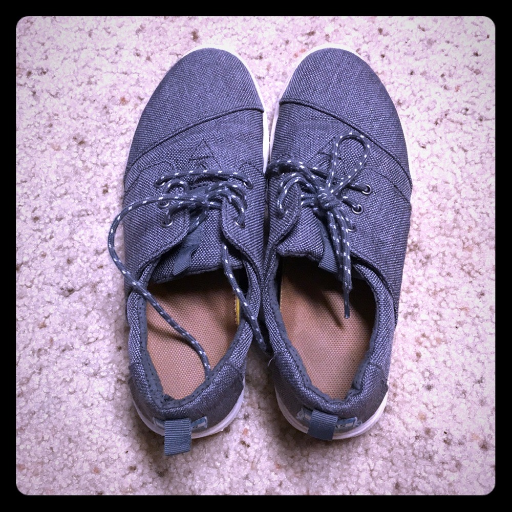 toms shoes